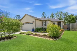 110 Passion Flower Cv, Montgomery, TX 77316 - Photo 2