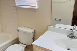 16633 Gold Ridge Ln, Houston, TX 77053 - Photo 18