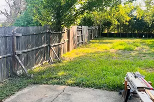 16633 Gold Ridge Ln, Houston, TX 77053 - Photo 10