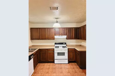 16633 Gold Ridge Lane, Houston, TX 77053 - Photo 6