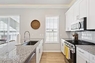 14420 Campbell Cove Ln Dr, Texas City, TX 77510 - Photo 4