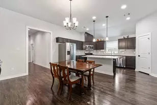 3417 Calmar Ct, Bryan, TX 77808 - Photo 6