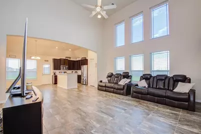 231 San Jacinto Drive, Baytown, TX 77523 - Photo 2