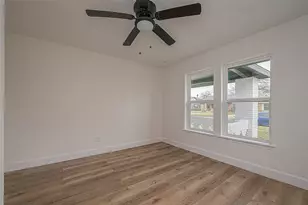 4726 Pease St, Houston, TX 77023 - Photo 34