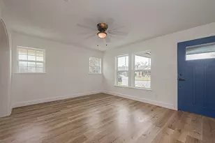 4726 Pease St, Houston, TX 77023 - Photo 12