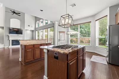 27 N Arrow Canyon Circle, The Woodlands, TX 77389 - Photo 10