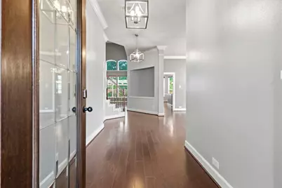27 N Arrow Canyon Circle, The Woodlands, TX 77389 - Photo 2