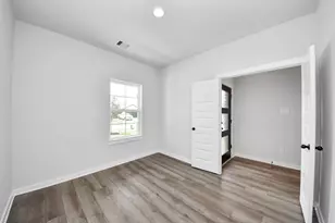 74 Leon Wy, Dayton, TX 77535 - Photo 4