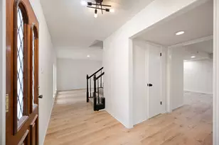3835 Green Crest Dr, Houston, TX 77082 - Photo 4