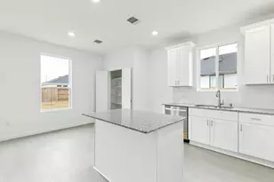 415 Ruby Frd Dr, Baytown, TX 77523 - Photo 4