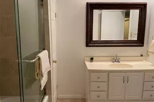 8055 Cambridge St, Houston, TX 77054 - Photo 20