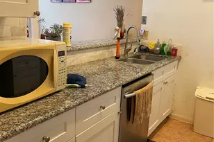 8055 Cambridge St, Houston, TX 77054 - Photo 6