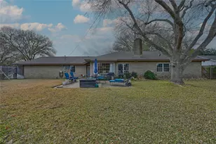 2007 Geney St, Brenham, TX 77833 - Photo 16