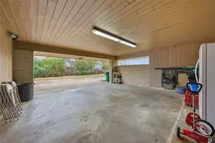 2007 Geney St, Brenham, TX 77833 - Photo 18