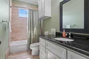 4102 Defender Ln, Galveston, TX 77554 - Photo 14