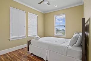 4102 Defender Ln, Galveston, TX 77554 - Photo 20