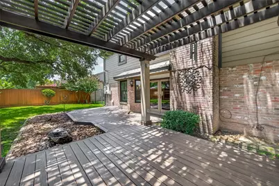 303 Longview Drive, Sugar Land, TX 77478 - Photo 32