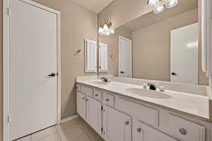 303 Longview Dr, Sugar Land, TX 77478 - Photo 22