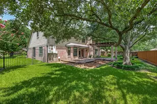 303 Longview Dr, Sugar Land, TX 77478 - Photo 32