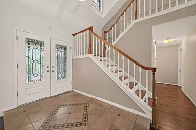 303 Longview Drive, Sugar Land, TX 77478 - Photo 4