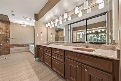 303 Longview Drive, Sugar Land, TX 77478 - Photo 14