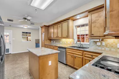 4123 Drake Street, Houston, TX 77005 - Photo 10