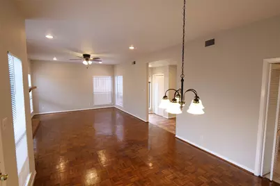 9526 Val Verde Street, Houston, TX 77063 - Photo 10
