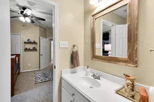 23 Townsend Pl, The Woodlands, TX 77382 - Photo 28