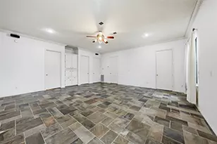 4063 Breakwood Dr, Houston, TX 77025 - Photo 34