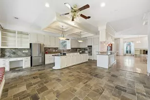 4063 Breakwood Dr, Houston, TX 77025 - Photo 18