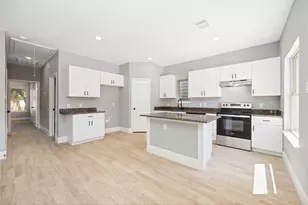 4651 Mallow St, Houston, TX 77051 - Photo 6