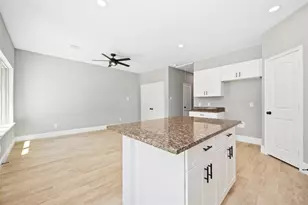 4651 Mallow St, Houston, TX 77051 - Photo 8