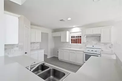 13138 Leader Street, Houston, TX 77072 - Photo 6