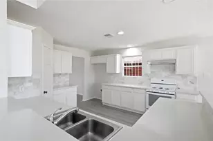 13138 Leader St, Houston, TX 77072 - Photo 6