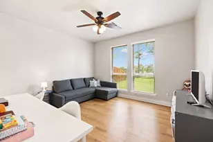 1915 Cayman Bend Ln, Pearland, TX 77584 - Photo 10