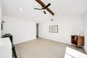 6027 Dellfern Dr, Houston, TX 77035 - Photo 12