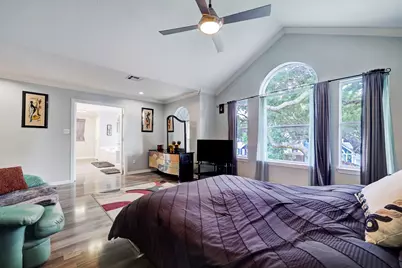 4402 Holt Street, Bellaire, TX 77401 - Photo 22