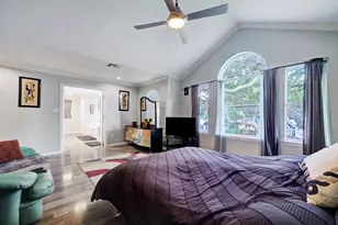4402 Holt St, Bellaire, TX 77401 - Photo 22