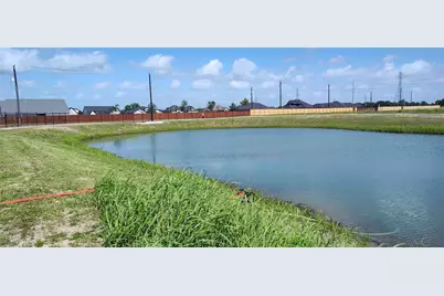 15510 Pinehurst Lane, Santa Fe, TX 77517 - Photo 2