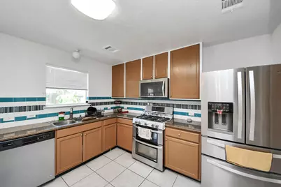 3818 Wimberley Hollow Lane, Houston, TX 77053 - Photo 12