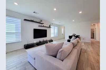 8214 Leisure Point Drive, Cypress, TX 77433 - Photo 6