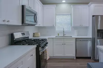 3703 Market Street #1, Houston, TX 77020 - Photo 6