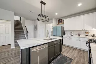 679 Red Elm Ln, Conroe, TX 77304 - Photo 10