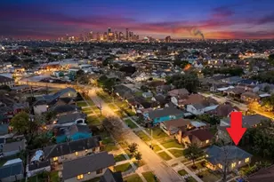 5129 Claremont St, Houston, TX 77023 - Photo 2