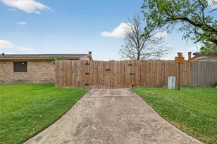 11839 Hallowing Point Rd, Houston, TX 77067 - Photo 22