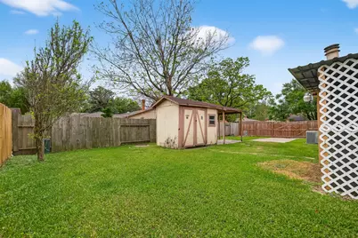 11839 Hallowing Point Road, Houston, TX 77067 - Photo 28
