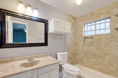11839 Hallowing Point Road, Houston, TX 77067 - Photo 18