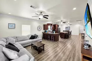 873 Townsend Dr, Crystal Beach, TX 77650 - Photo 10