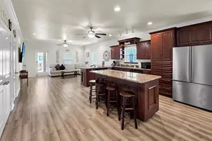 873 Townsend Dr, Crystal Beach, TX 77650 - Photo 12