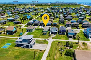 873 Townsend Dr, Crystal Beach, TX 77650 - Photo 2